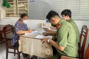 Chống dịch hiệu quả cần triệt tin giả