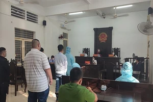 Đổi tội danh vụ chở thuê xe máy cũ bị tội vận chuyển hàng cấm