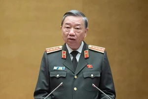 17 tiêu chuẩn chung và 5 tiêu chuẩn riêng để được bầu làm Chủ tịch nước