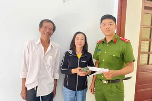 Hi hữu: Người đàn ông bỏ nhầm hơn 100 triệu vào cốp xe người phụ nữ