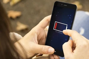 Sử dụng smartphone bảy ngày mà không cần sạc 