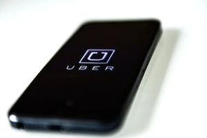 Uber trả 10.000 USD cho ai hack được website