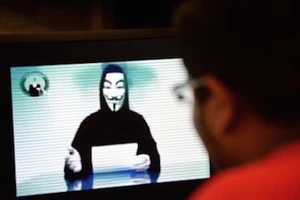 Ai bảo vệ cho Donal Trump trước cuộc tấn công của Anonymous?
