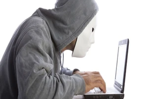 Tin tặc 16 tuổi tấn công dịch vụ Steam