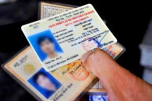 Hướng dẫn chi tiết cách đổi giấy phép lái xe qua mạng