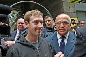 Mark Zuckerberg bị hack tài khoản Twitter và Pinterest