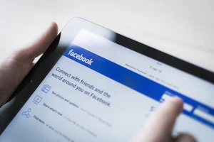 Cách bảo mật hàng loạt bài viết trên Facebook