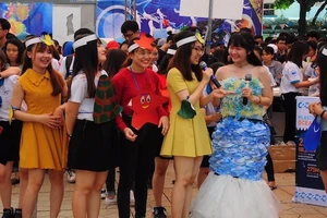 Hỗ trợ sinh viên trau dồi kĩ năng ngoại ngữ