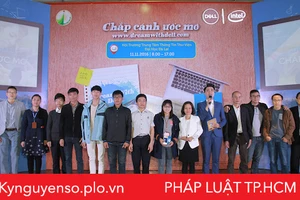 Dell trao tặng 125 laptop cho sinh viên toàn quốc