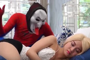 Cách bảo vệ trẻ em khỏi các kênh YouTube nhạy cảm