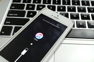 Cách hạ cấp iOS 10.3 về 10.2.1 không mất dữ liệu