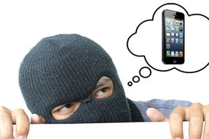 2 cách tìm lại smartphone bị đánh cắp