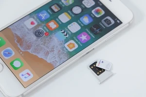 SIM ghép V2 biến iPhone Lock thành quốc tế