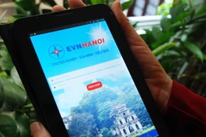 Cách tra cứu tiền điện qua Messenger và Zalo