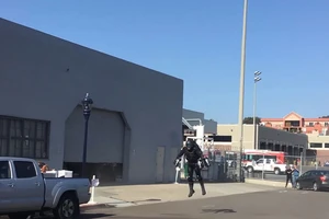 Thiết bị giúp bạn bay như chim với vận tốc 450 km/giờ 