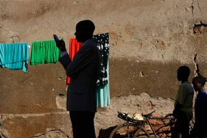 Quy định mới buộc người dân phải trả tiền để sử dụng Facebook 