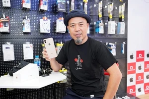 Cách nhạc sĩ Huy Tuấn mua iPhone XS Max tiết kiệm đến 18 triệu