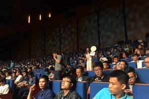 Trực tiếp sự kiện ra mắt smartphone Việt Bphone 3