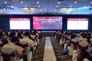 Sự kiện 'Kinh doanh thực chiến thời đại số' hút người tham dự