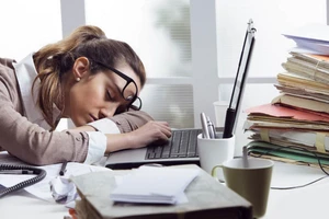 Công ty trả tiền cho nhân viên chỉ để ngủ