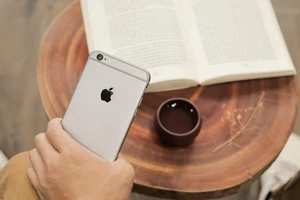 Nhiều mẫu iPhone giảm giá mạnh dịp cận tết 2019