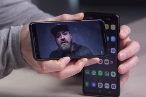 Mở khóa bằng khuôn mặt trên Galaxy S10 dễ bị qua mặt