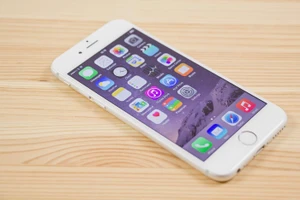 iPhone 6S giảm sốc còn 3,8 triệu đồng