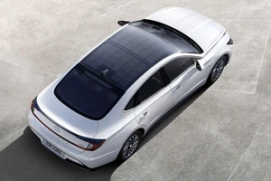 Huyndai bất ngờ hé lộ về 2 mẫu xe chạy năng lượng mặt trời