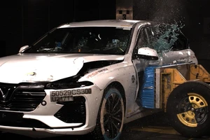 Hé lộ màn 'tra tấn' xe VinFast LUX A2.0 và LUX SA2.0