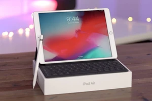 iPad 9,7 inch đời 2018 giảm giá chỉ còn 6,7 triệu đồng