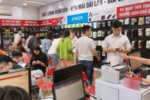 Cảnh giác chiêu trò lừa đảo khi mua bán điện thoại cuối năm