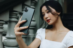 iPhone 11 Pro Max và Note 10 giảm giá 7,6 triệu đồng