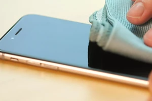 Tại sao chúng ta không có smartphone tự diệt khuẩn?