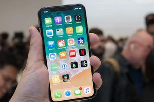 iPhone X giá chỉ còn 10,37 triệu đồng
