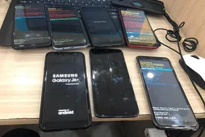 Người dùng Samsung than trời vì điện thoại bỗng nhiên bị treo
