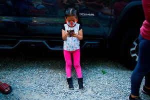 60% các ứng dụng tại trường học chia sẻ dữ liệu của con bạn 