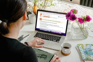 Cách đăng ký để được nhận hỗ trợ COVID-19 ngay tại nhà