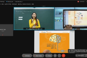 Các chuyên gia nói gì về những thách thức và cơ hội khi dạy học online?