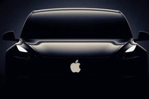 Apple thuê cựu giám đốc phần mềm của Tesla để thúc đẩy xe tự lái