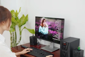 Đánh giá nhanh mẫu loa nhỏ gọn, bình dân nhưng hiện đại