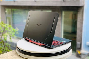 3 mẫu laptop giảm giá 2 triệu đồng dịp cuối tuần