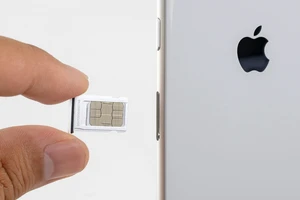 Vì sao Apple muốn loại bỏ khe cắm SIM trên iPhone vào năm sau?