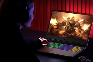 Nhiều mẫu laptop giảm giá 3 triệu đồng dịp cận tết