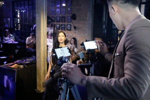 Samfan hào hứng trước màn vẽ chân dung bằng S Pen trên S22 Ultra