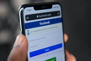 Facebook yêu cầu bật tính năng Protect để không bị khóa tài khoản?