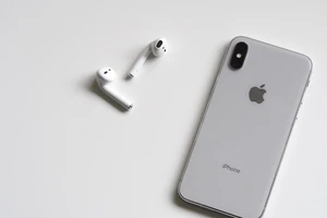 Cần làm gì khi AirPods bị vô nước?