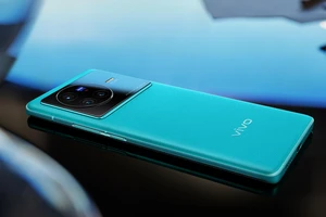 Lộ diện bộ đôi smartphone hỗ trợ quay video chuẩn điện ảnh