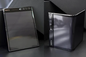 Vertu bất ngờ ra mắt smartphone màn hình gập