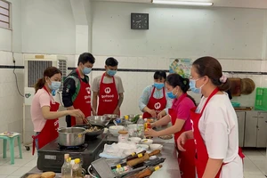 Số lượng đơn đặt đồ ăn trực tuyến tăng 72%