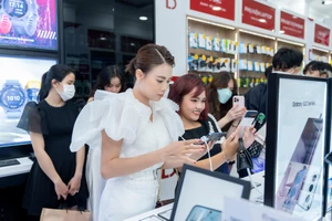 Trải nghiệm nhanh Z Fold4 và Z Flip4 